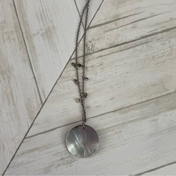 Cookie Lee Gray She’ll Disc Choker Necklace & Earring Set - Picture 7 of 11